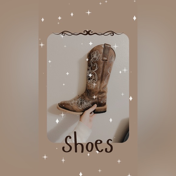 {Shoes} - Picture 1 of 1